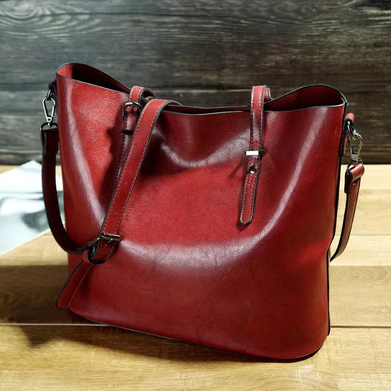 Nicole | vintage leather shoulder bag