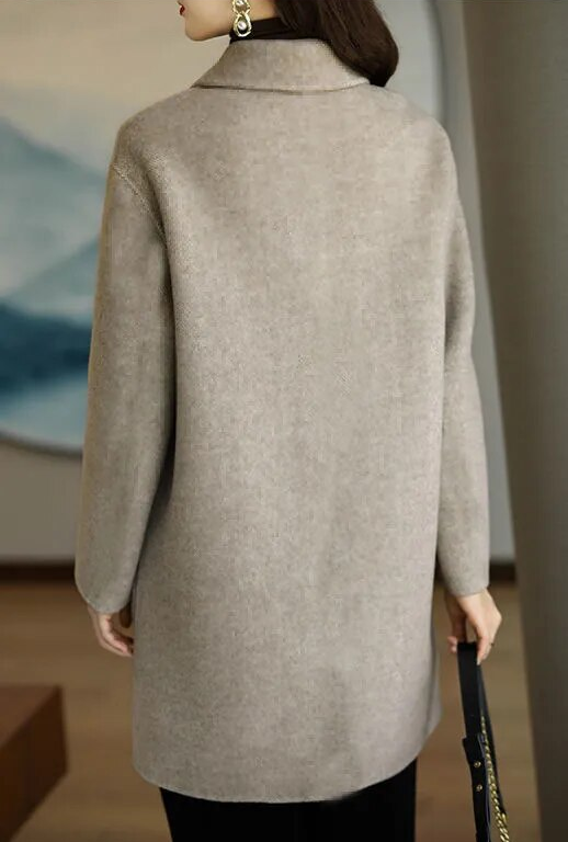 Mathilde - Elegant cashmere jacket